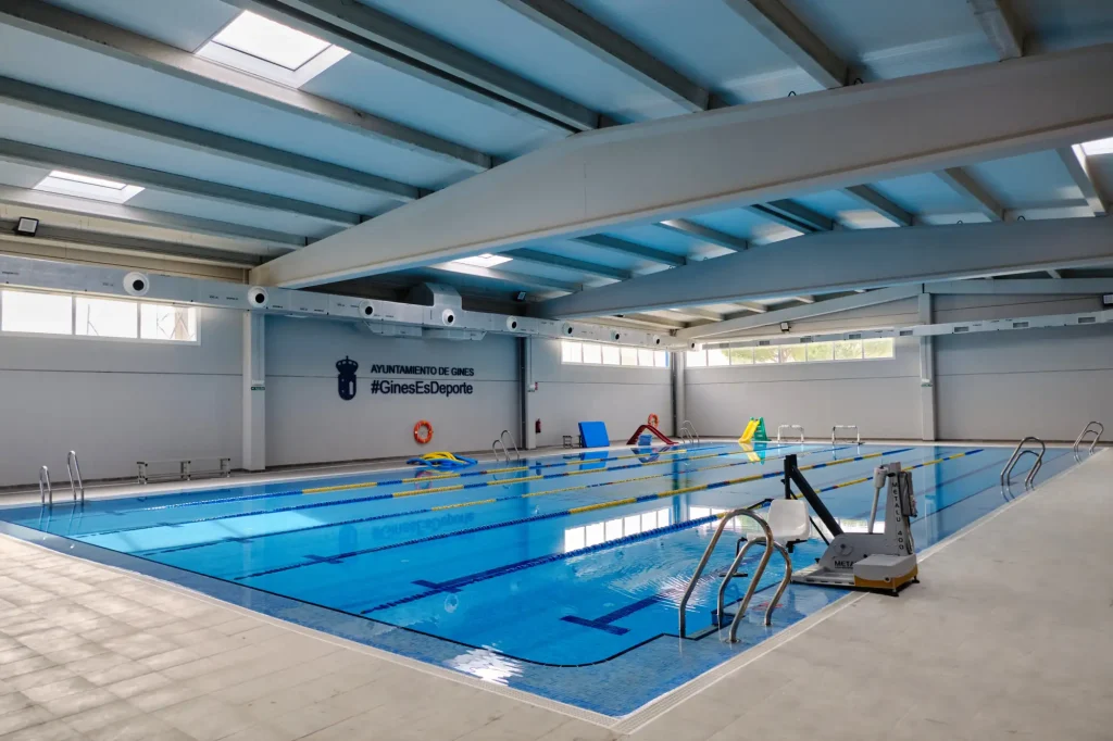 piscina municipal gines